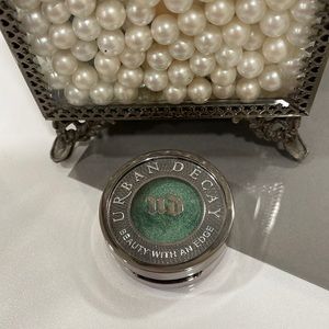 Urban Decay Kush eyeshadow